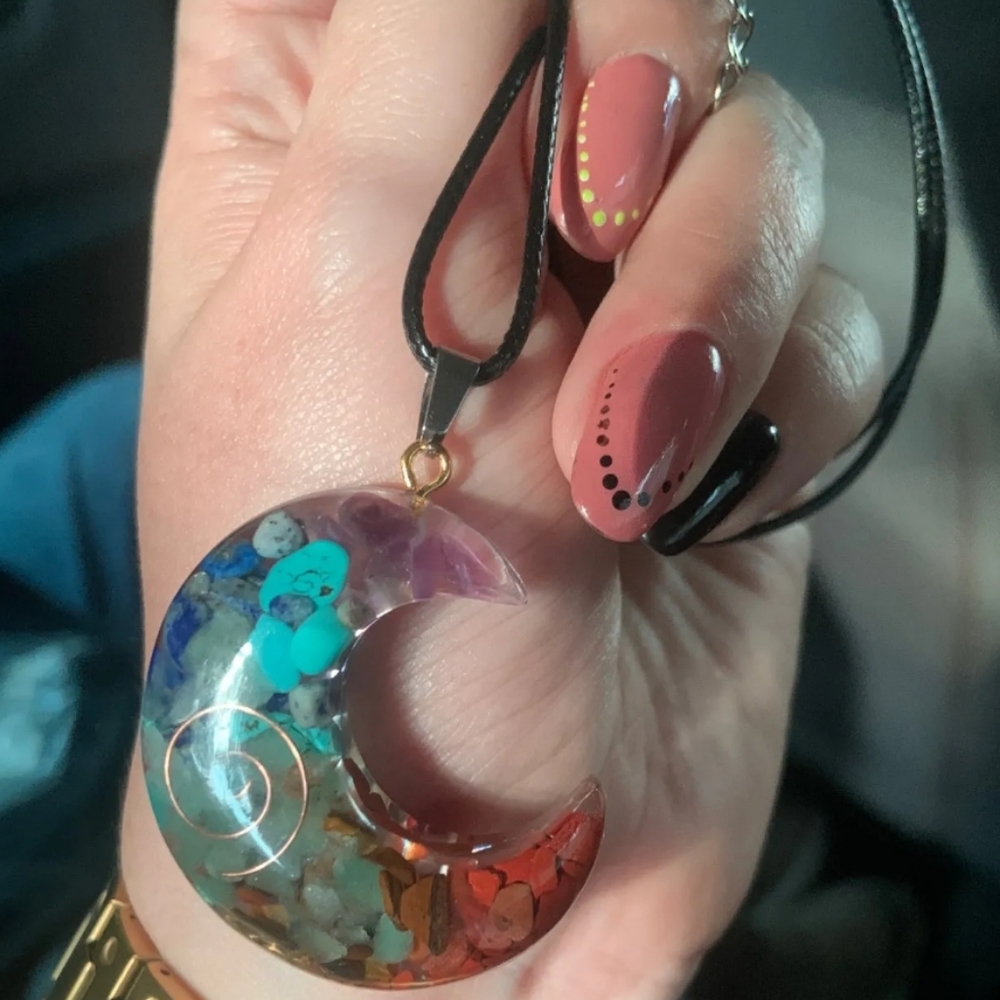 7 healing stones & necklace set - Picture 3 of 10